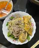Bún thịt xào