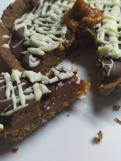 Una foto de Tarta Tofi con base de chocolate