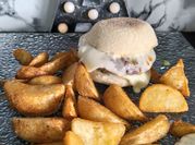 Une photo de pomme de terre steak haché