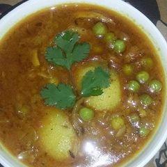 A picture of Potato peas Curry.