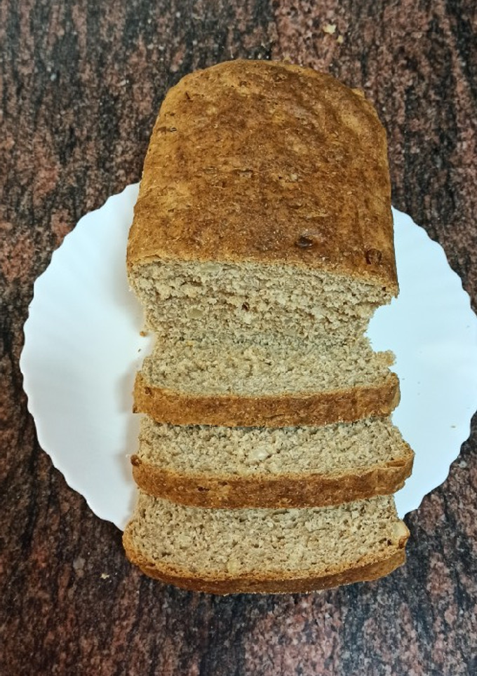 Una foto de Pan de molde integral con almendras