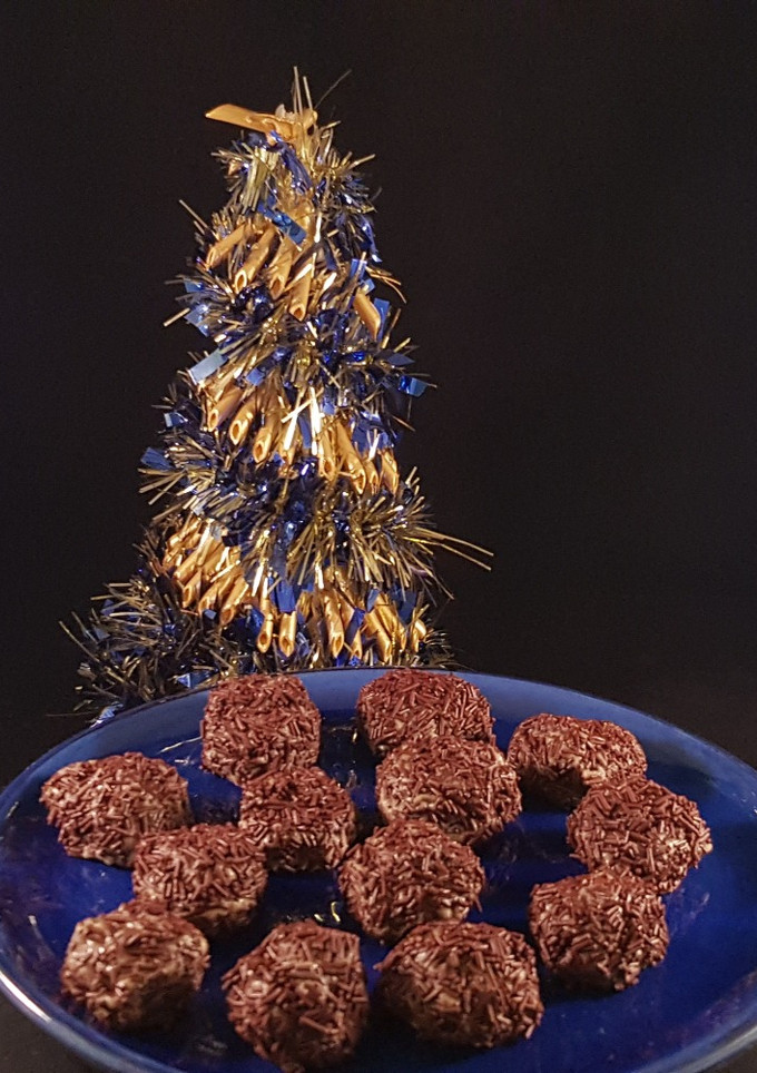Una foto de Bombones de castaña y chocolate