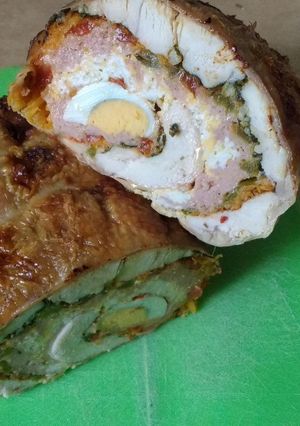 Una foto de Arrollado de pollo criollo