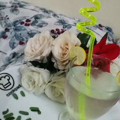 A picture of Lemonade🍋🍋.
