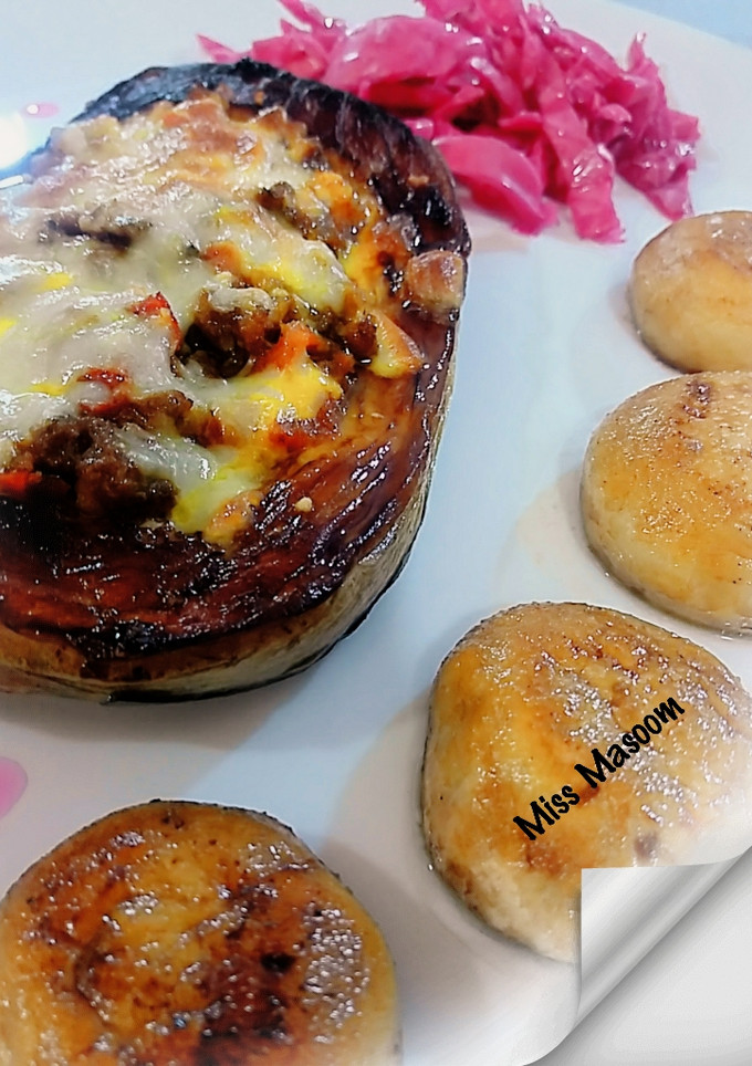 عکسی از دستور بادمجان شکم پر