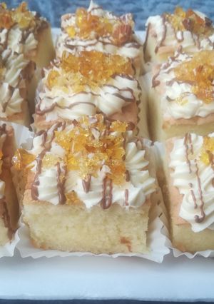 A picture of Vanilla Sponge.