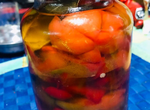 Una foto de Morrones Agridulces en Conserva ♥️