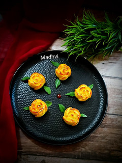 ढोकला रोज़ (dhokla rose recipe in Hindi) रेसिपी मुख्य फोटो