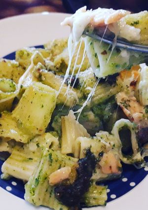 A picture of Baked Pasta with Arugula Pesto.