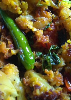 A picture of Cauliflower stir fry.
