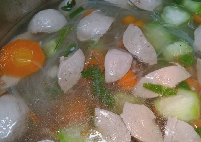 Resep Sop Oyong Bakso Oleh Ibu Bivenro Cookpad