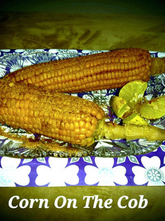 A picture of Simple boiled salted corn on the cob.