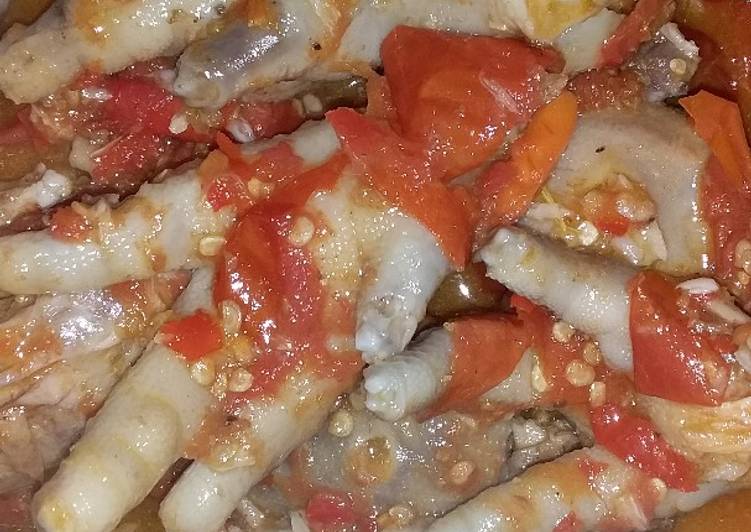 Oseng ceker dan kepala ayam