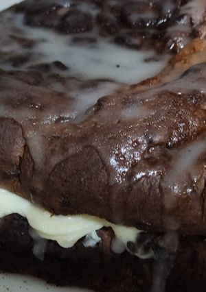 Una foto de Carrot cake, relleno de frosting de queso y glaseado (sin gluten)