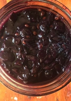 A picture of California Farm No Seeds Grape Jam.