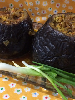 عکسی از دستور دلمه بادمجان 🍆