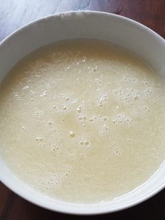 Una foto de Sorbete de melón y limón sin azúcar. Fácil