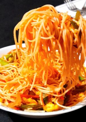 A picture of Egg Chowmein.