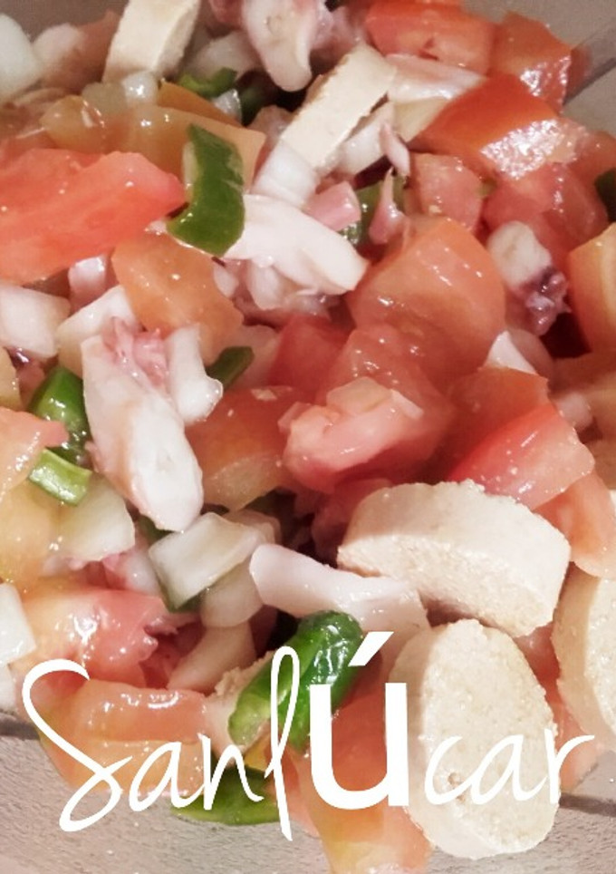 Una foto de Picadillo de hueva y pulpo