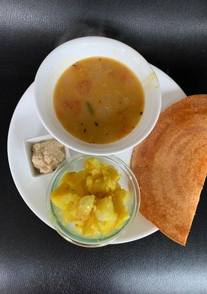 મસાલા ઢોસા (Masala Dosa Recipe In Gujarati) રેસીપી મુખ્ય ફોટો