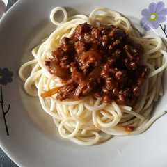 Spaghetti Bolognaise রেসিপির প্রধান ছবি