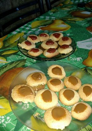 Una foto de Pepas de dulce de leche y mermelada de guayaba