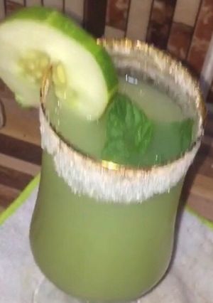A picture of Cucumber mint cooler.