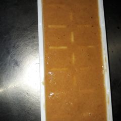 A picture of Date puree(khajoor).