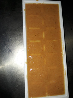 A picture of Date puree(khajoor).