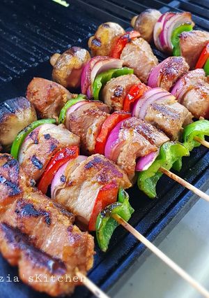 A picture of Grandpa Sate / Grandpa Kebab.