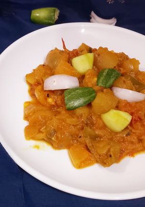परवल दो प्याज़ा (Parwal Do Payaza ki recipe in Hindi) रेसिपी मुख्य फोटो