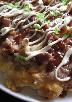 A picture of Oven-baked Cauliflower Okonomiyaki.