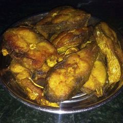 A picture of Maachh Bhaja.