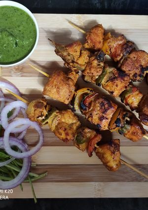 চিকেন টিক্কা কাবাব (Chicken tikka kabab recipe in bengali) রেসিপির প্রধান ছবি