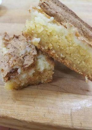 A picture of St. Louis Style Gooey Butter Cake.