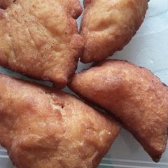 A picture of Cinnamon mandazi.