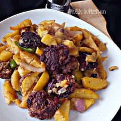 A picture of Potato and beef parties.