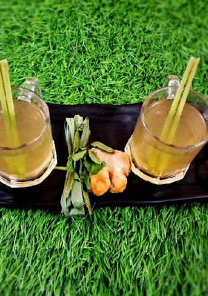 A picture of Lemon Grass Mint Tea.