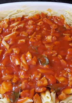 Una foto de Macarrones con tomates