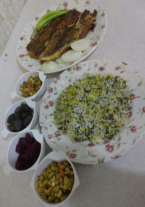 عکسی از دستور سبزی پلو با ماهی شوریده