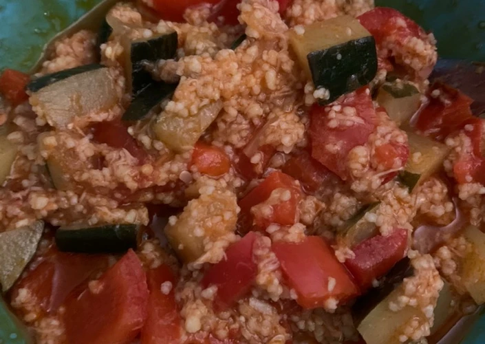 Pasos sencillos para Preparar  Cuscús con verdura y atún