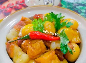 Hình của món Thịt kho trứng cút và đậu hủ.