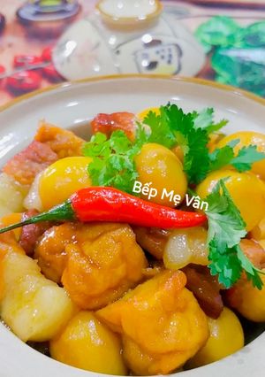 Hình của món Thịt kho trứng cút và đậu hủ.