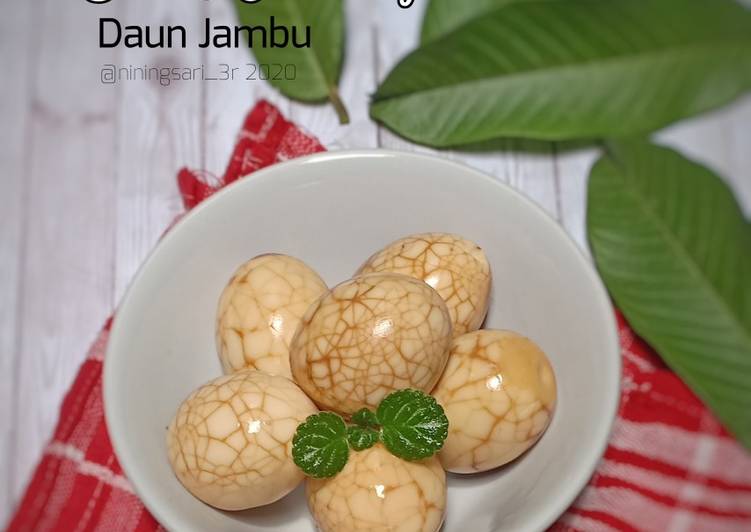 Resep Telur Pindang Daun Jambu yang Bisa Manjain Lidah