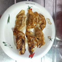 A picture of KaZ_spicy guotie jiaozi（Chinese dumpling）.