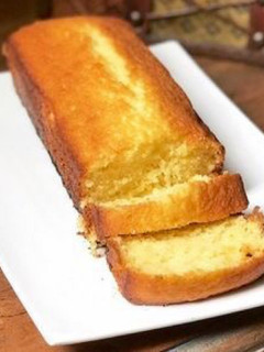 Una foto de Budín húmedo de naranja súper fácil