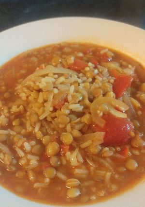 Una foto de Guiso de lentejas vegano y súper simple