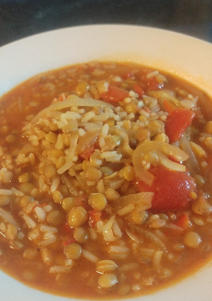 Una foto de Guiso de lentejas vegano y súper simple