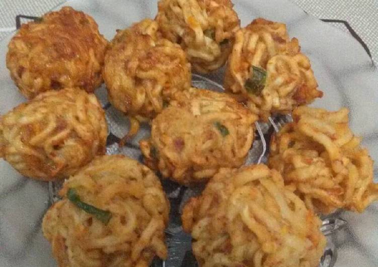 Bola bola mie kornet