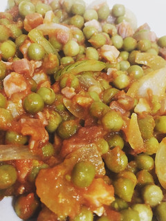 Una foto de Guisantes con jamón